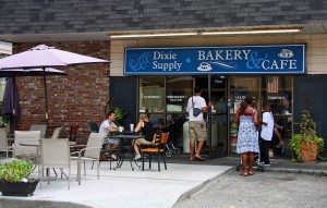 Bakery & Cafe Shop